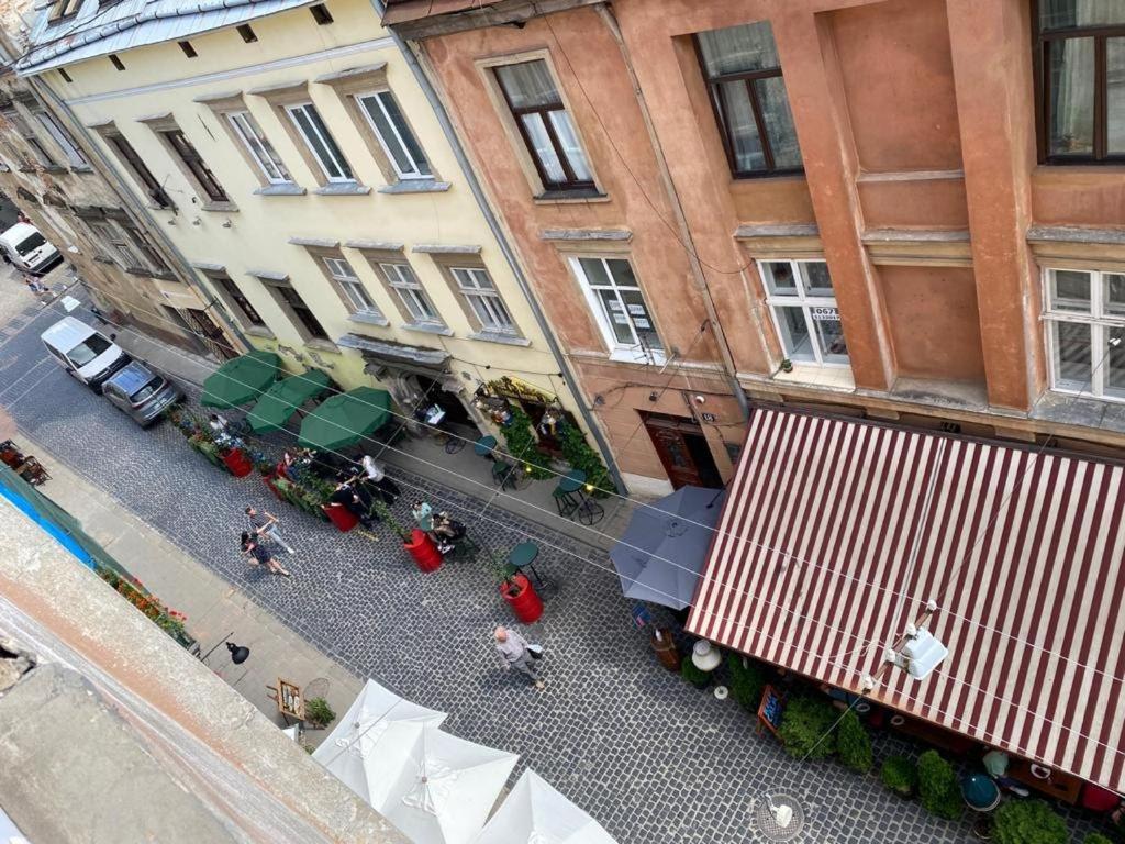 Вірменський Собор , Не Мансарда Lviv Buitenkant foto